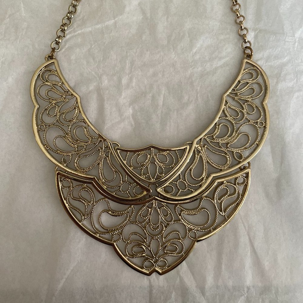 Forever 21 Gold Statement Necklace